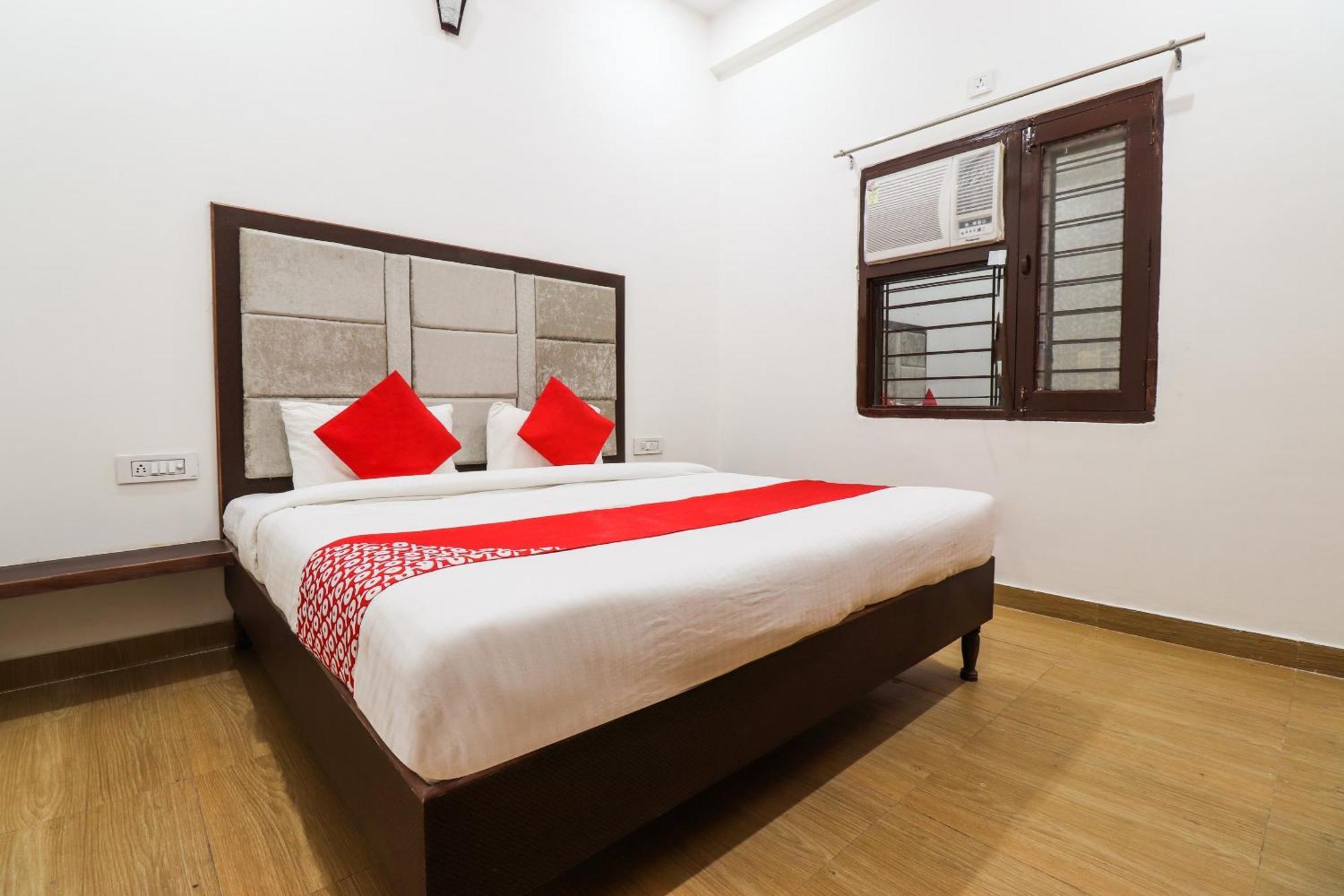 Hotel O Taj Royal Tājganj Zewnętrze zdjęcie