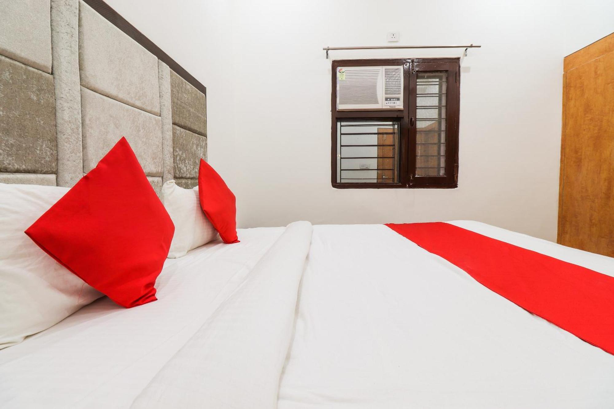 Hotel O Taj Royal Tājganj Zewnętrze zdjęcie