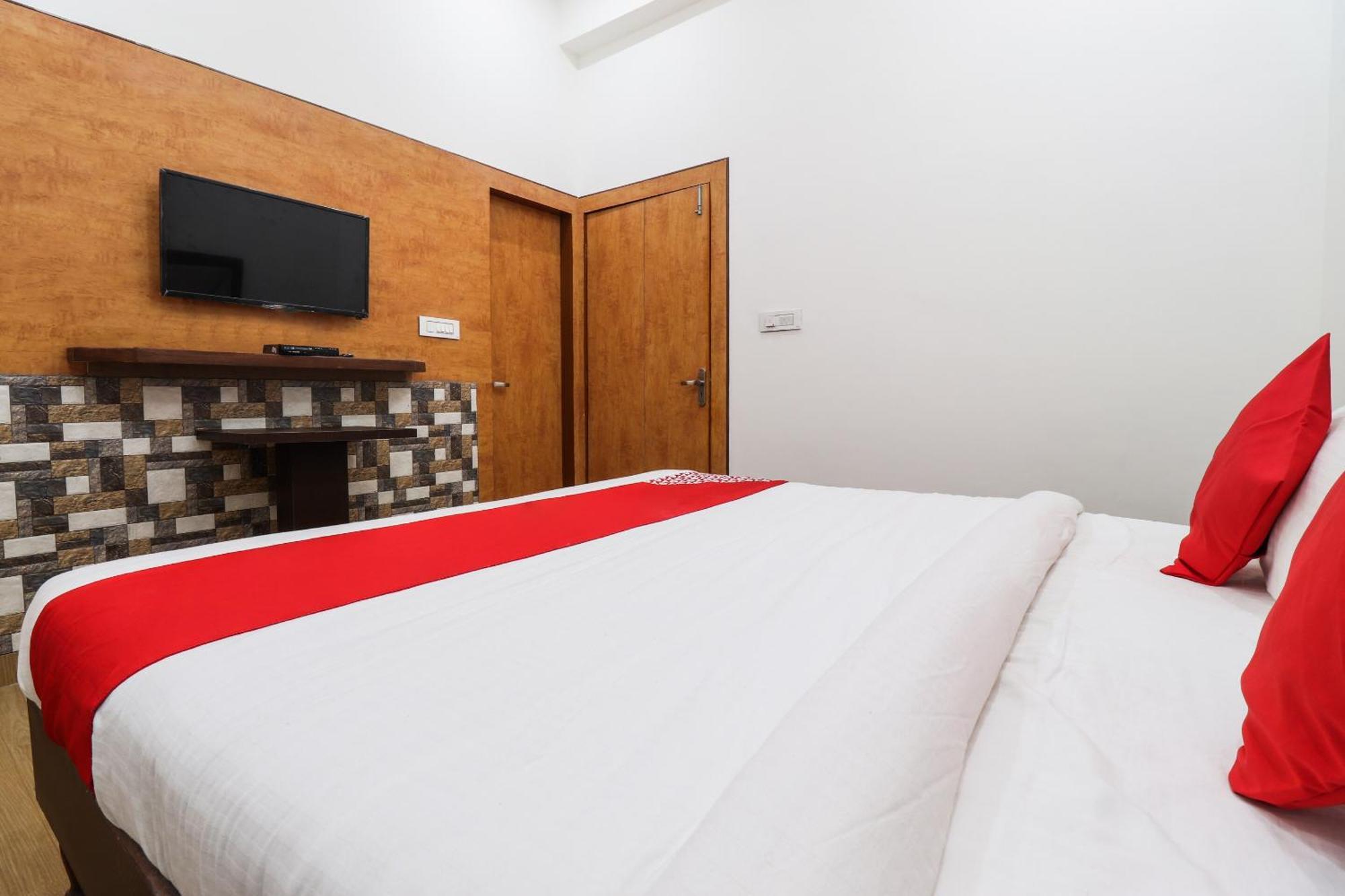 Hotel O Taj Royal Tājganj Zewnętrze zdjęcie
